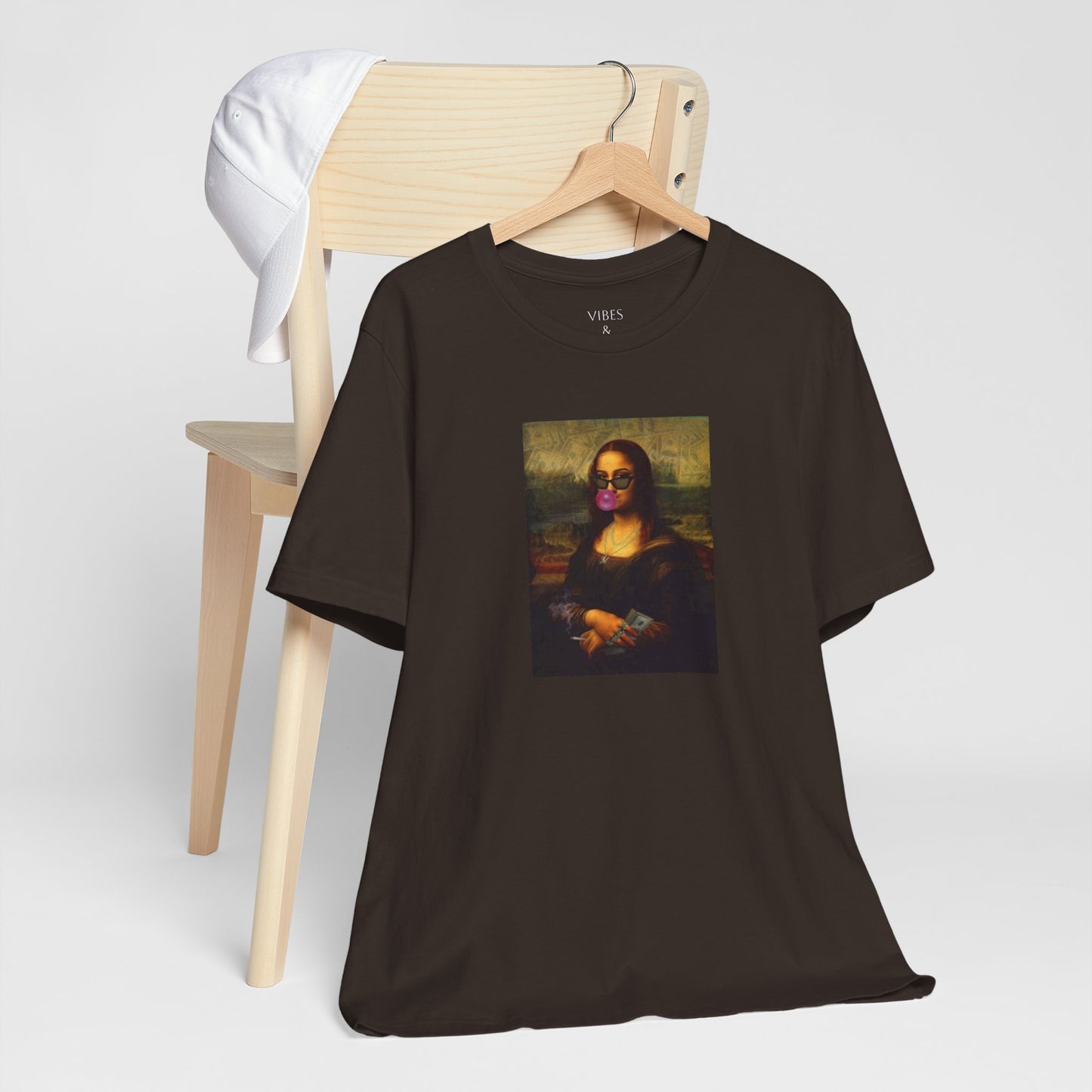 Mona Lisa Fun Tee, Artistic Short Sleeve Tee, Unique Graphic T-Shirt, Trendy Art Shirt, Gift for Art Lovers