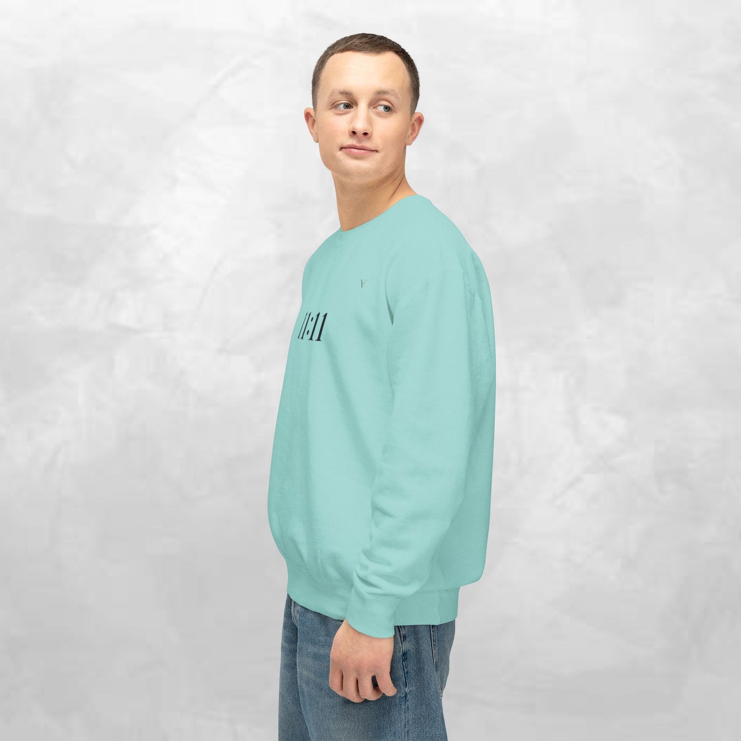 Cool Pigeon Graphic Crewneck Sweatshirt for Trendy Vibes