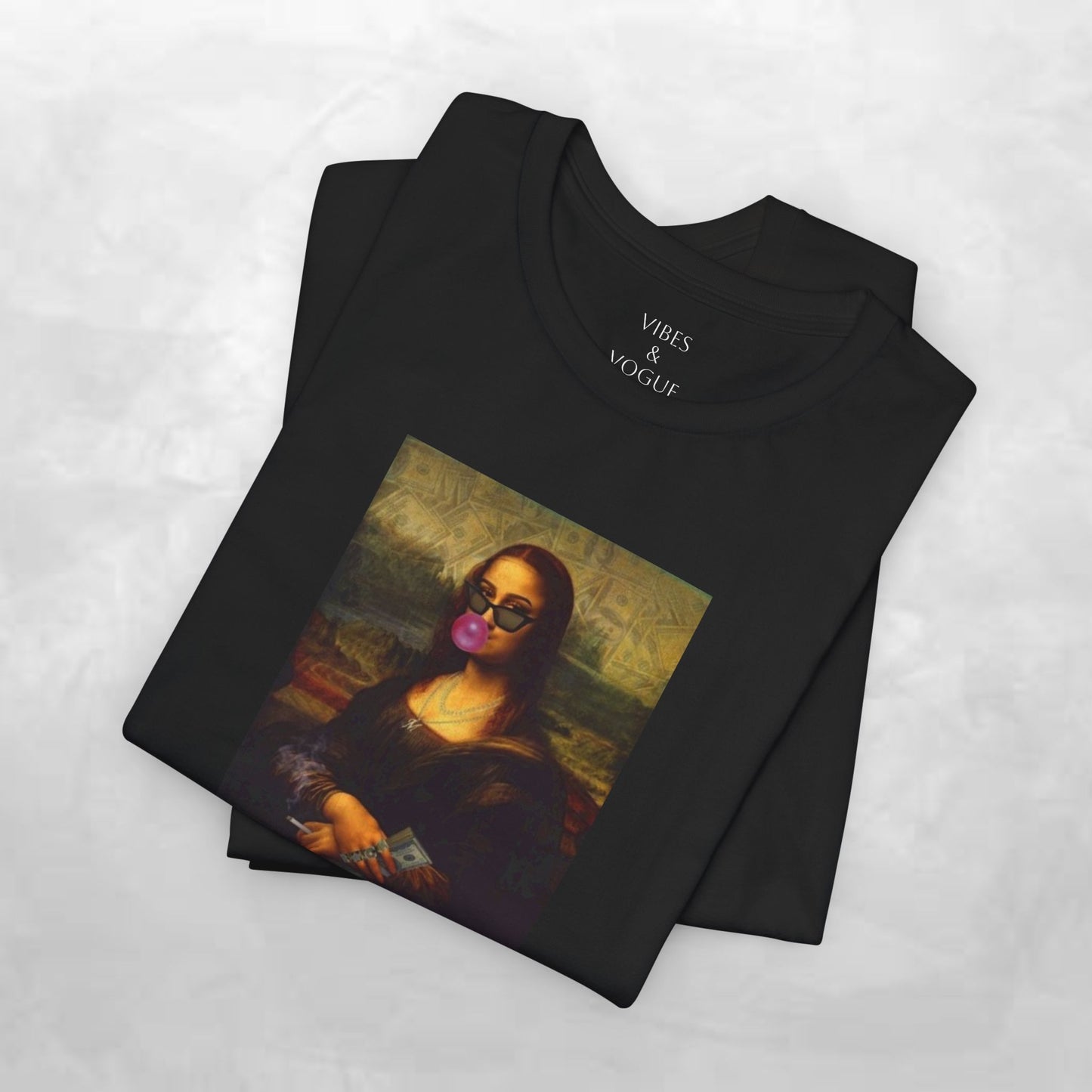 Mona Lisa Fun Tee, Artistic Short Sleeve Tee, Unique Graphic T-Shirt, Trendy Art Shirt, Gift for Art Lovers
