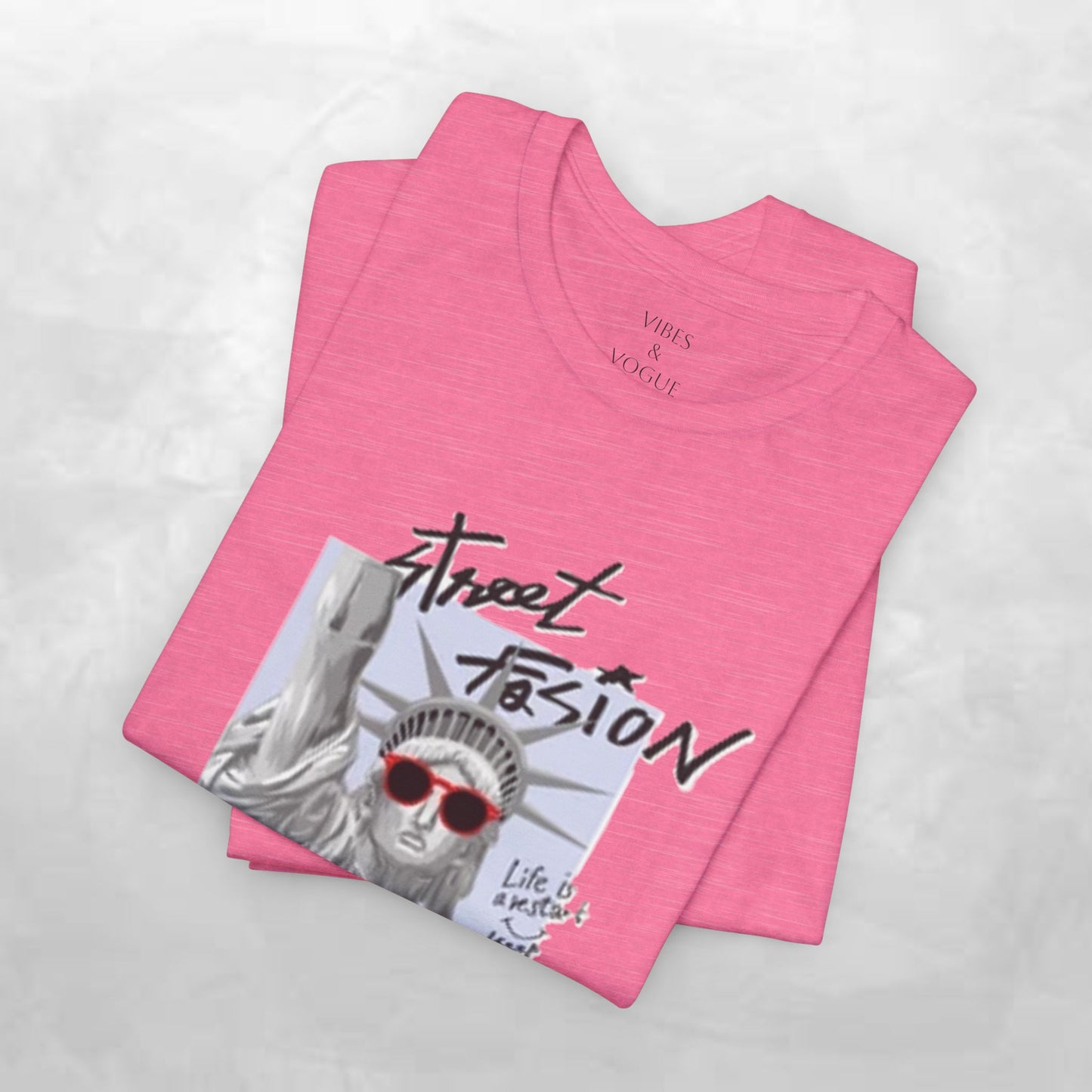 Statue of Liberty Graphic Tee, NYC Pride Shirt, Unisex Casual Wear, Summer Fashion, Unique Gift for Travelers